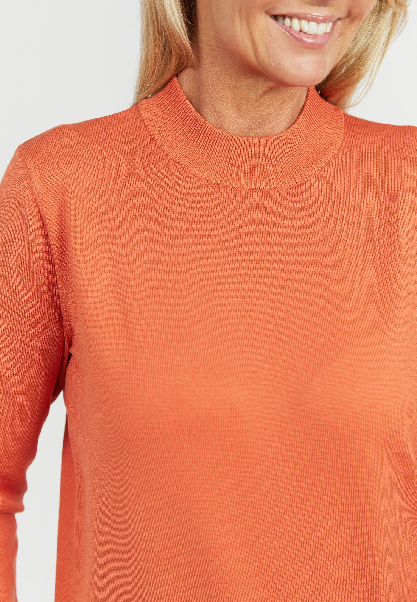 Turtleneck Pullover - Orange Rust